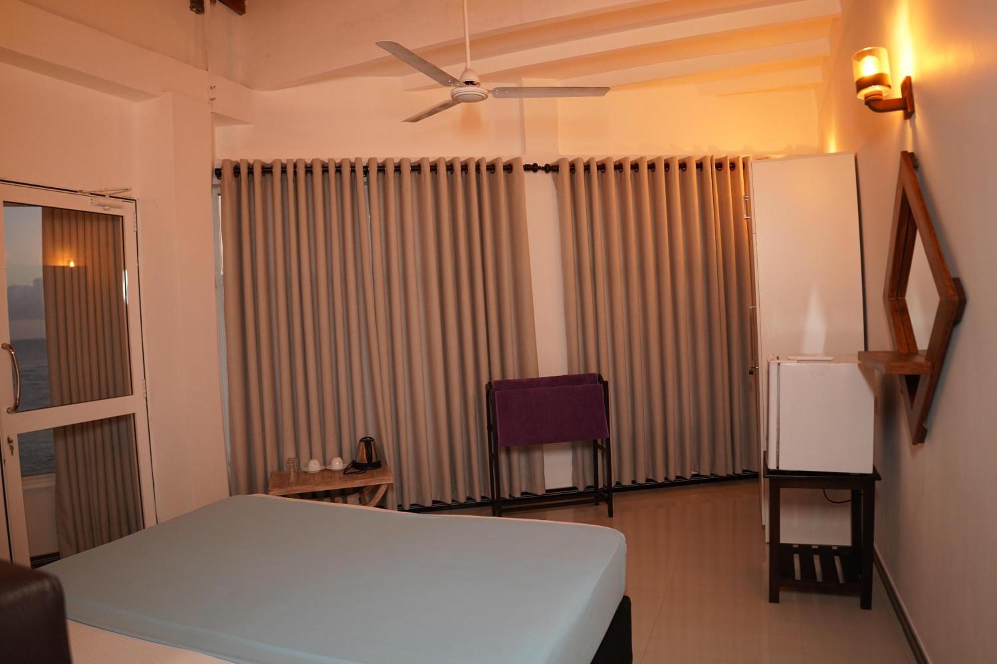 Peacock Beach Hotel Unawatuna Luaran gambar