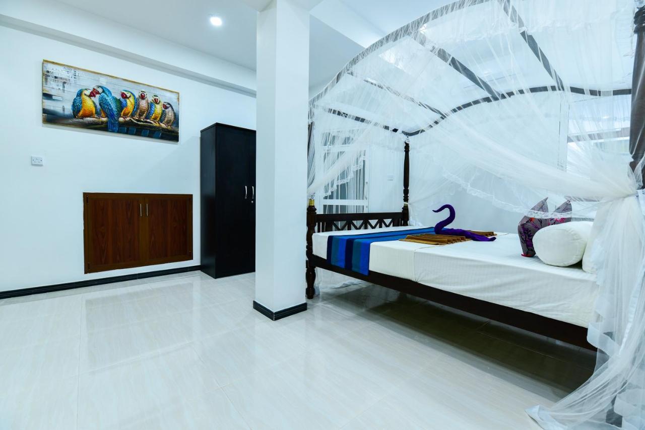 Peacock Beach Hotel Unawatuna Luaran gambar